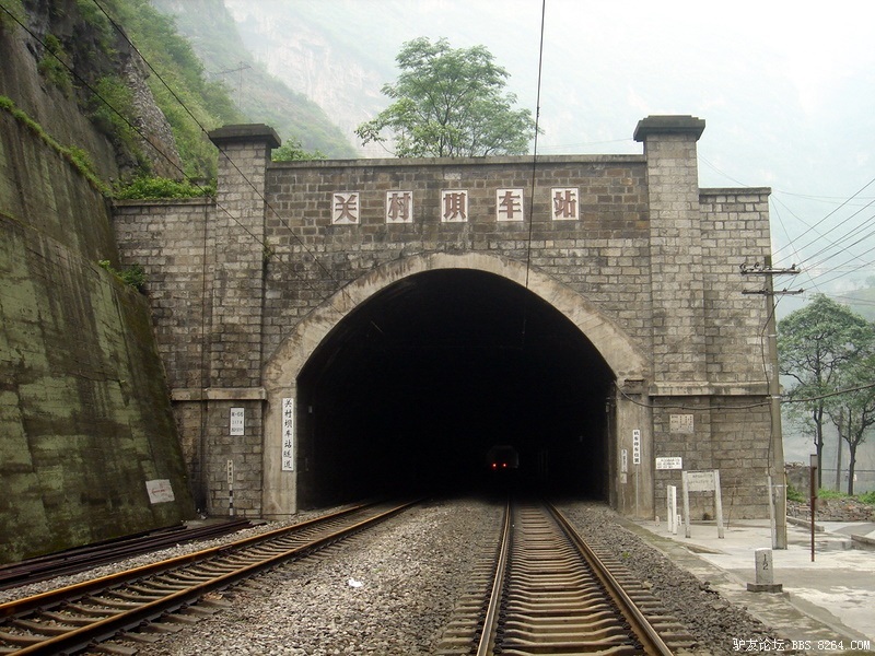 端午假期,走进四川大凉山(汉源站—大渡河峡谷—成昆铁路—普雄镇)