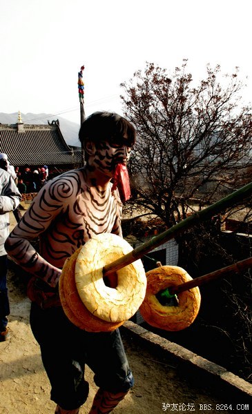 拍摄青海黄南州土族的於菟节