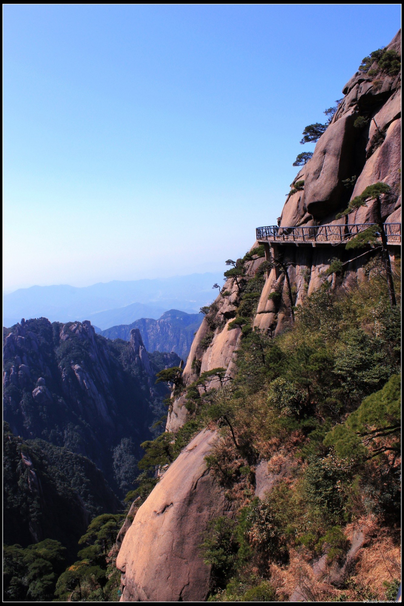 清绝尘嚣天下无双福地,高凌云汉江南第一仙峰
