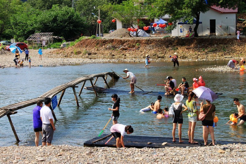 泾县月亮湾漂流—露营