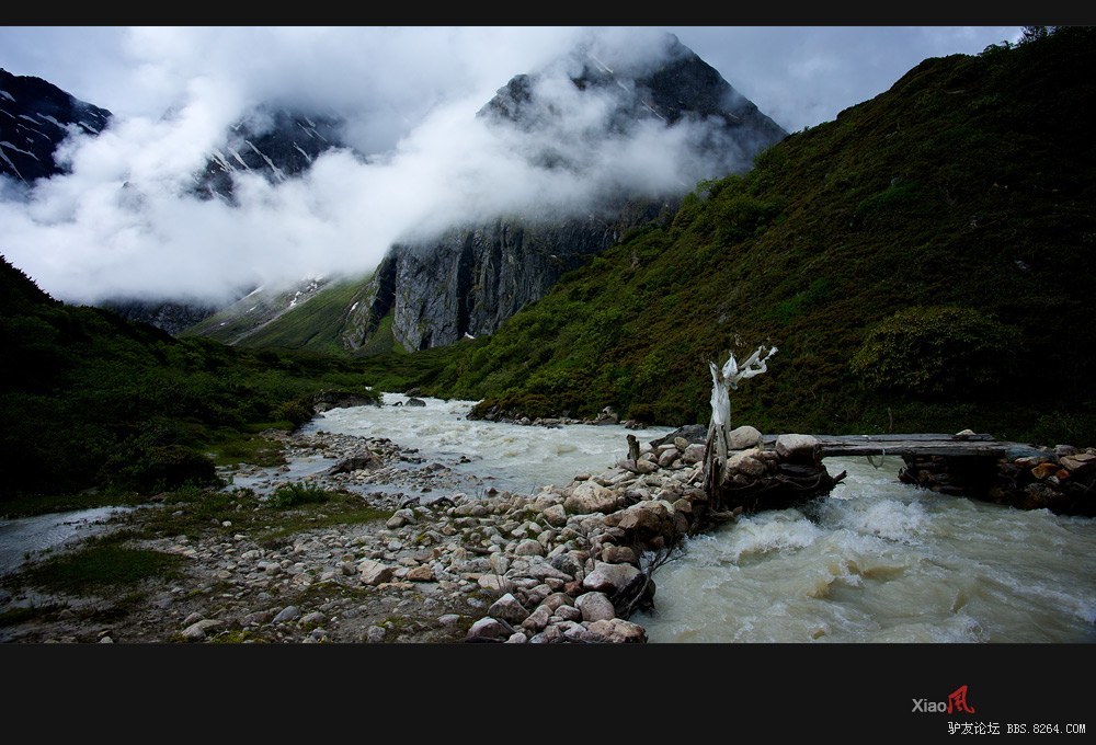 陈塘沟珠峰东坡云雾山中不见山