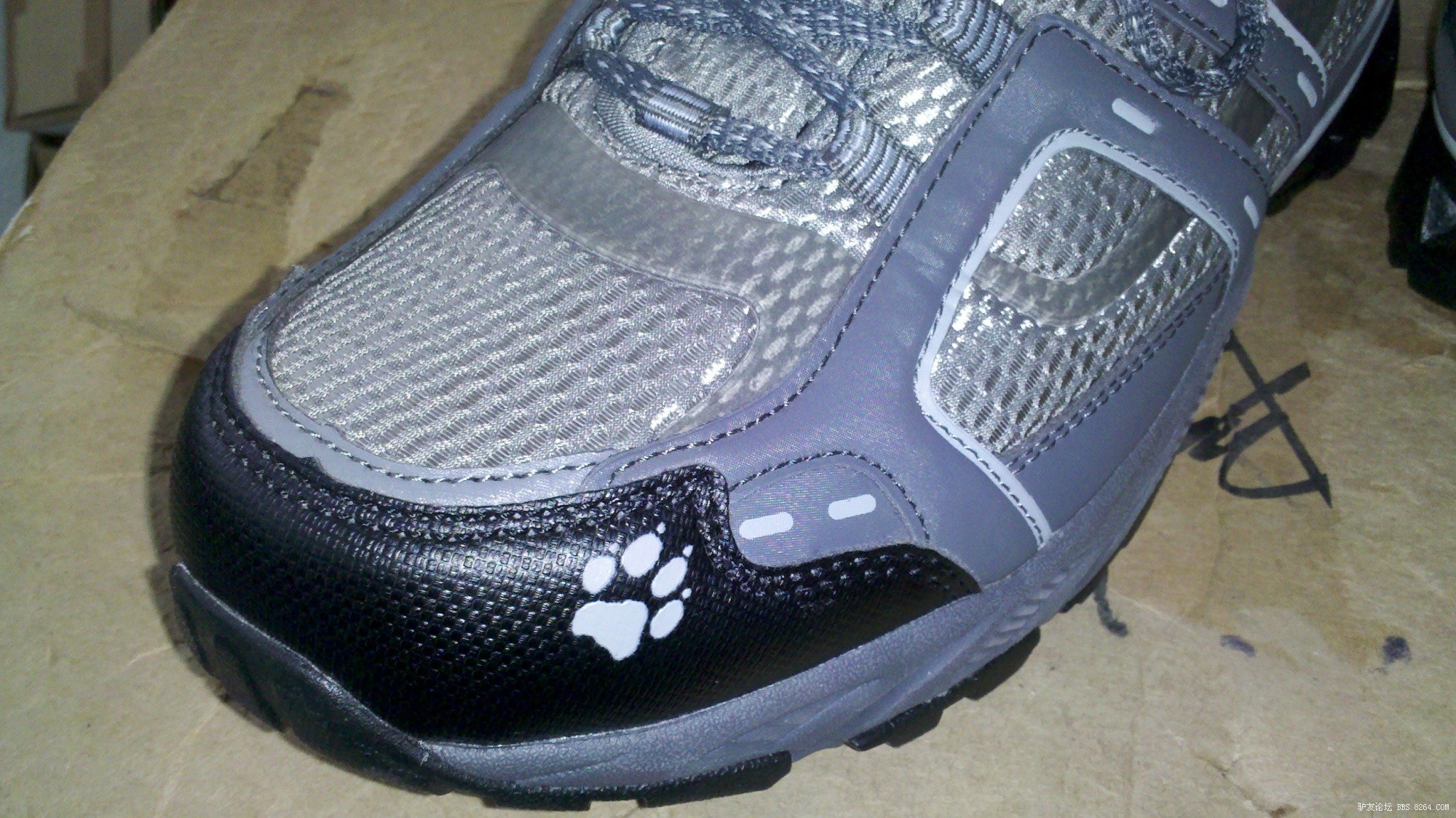 新人新入狼爪鞋,求鉴别是否真品