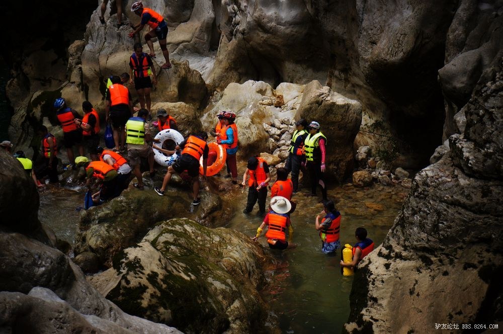 8264铜仁发飙户外亲水季—马槽河地缝峡谷人体漂流