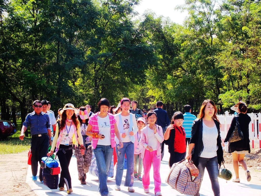 "好客山东休闲汇"孤岛万亩槐林帐篷节幕纪实!