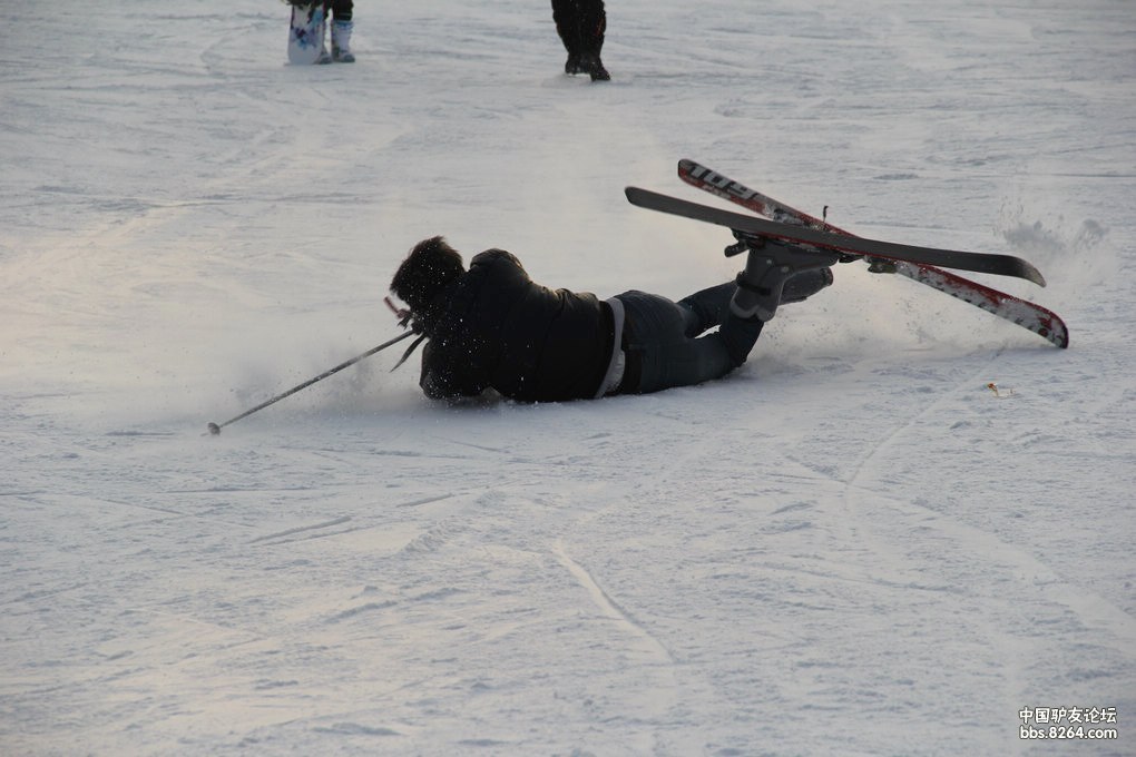 滑雪摔跤——十步曲