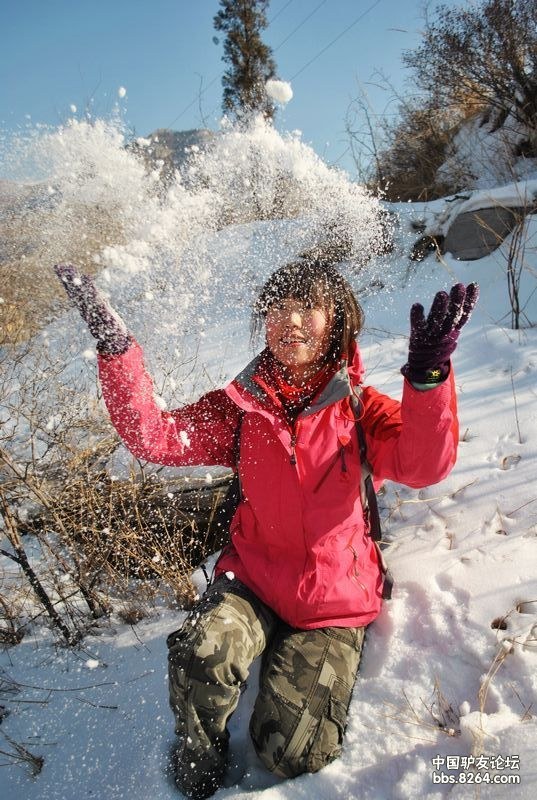 [淄博镇门峪玩雪观冰瀑]