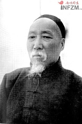 行进黑戈壁,寻找黑喇嘛