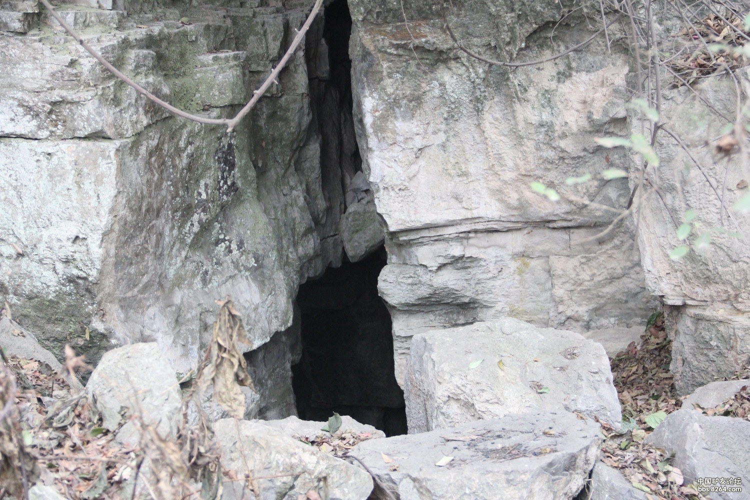 腊八节当阳登金凤山爬岩屋探鬼谷子洞