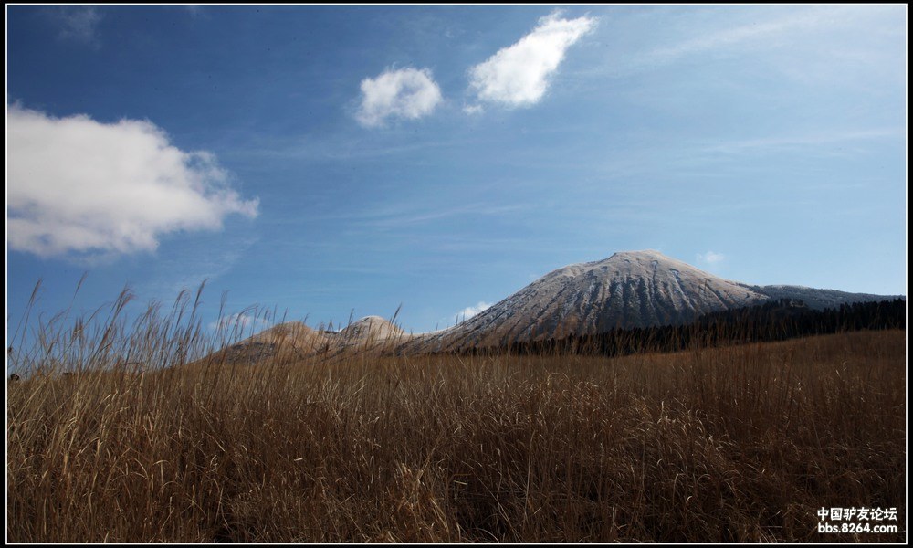 世界上唯一可以让人亲近火口的活火山阿苏山