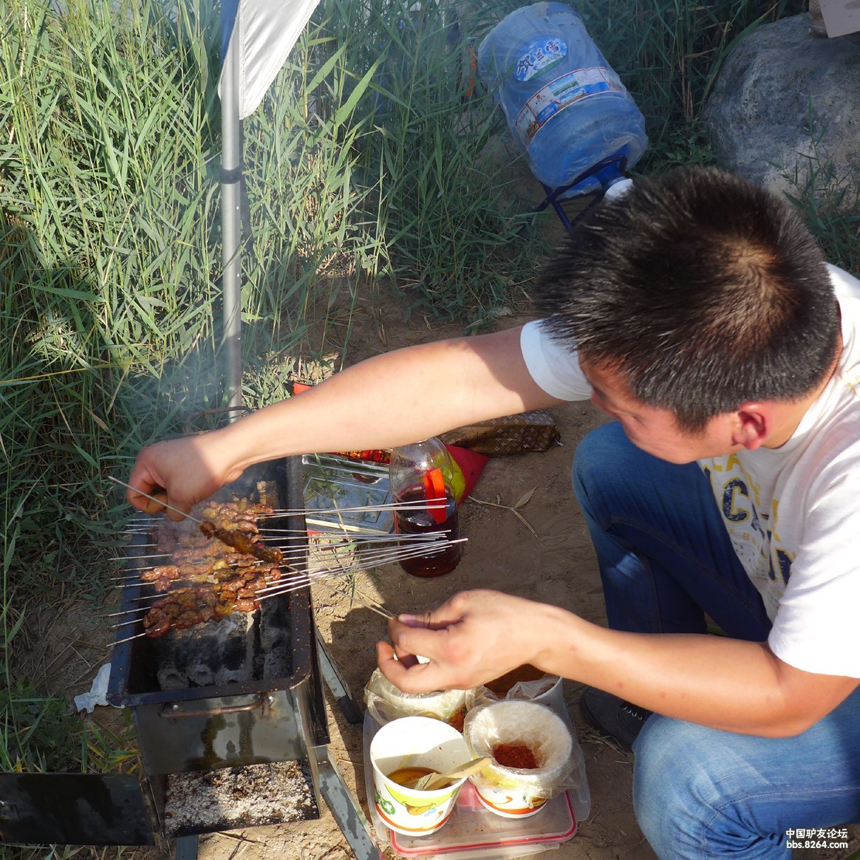 阅海湖边烧烤