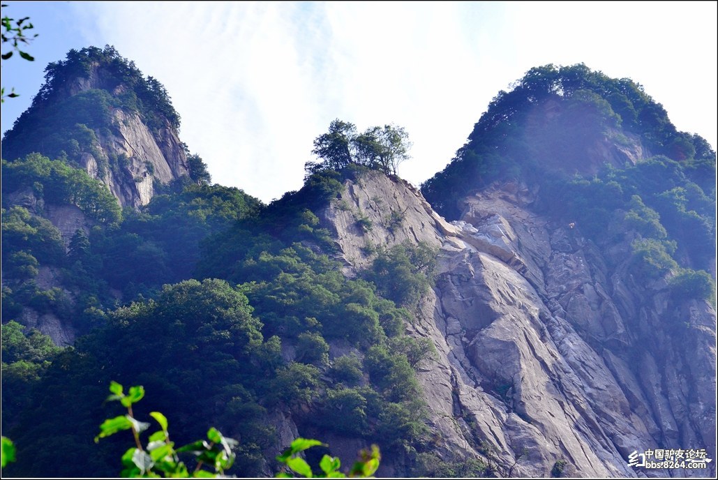 盛夏度假红河谷雄奇险峻四嘴山