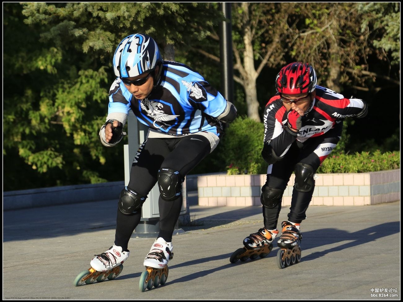 滑轮滑晨练黑龙江畔