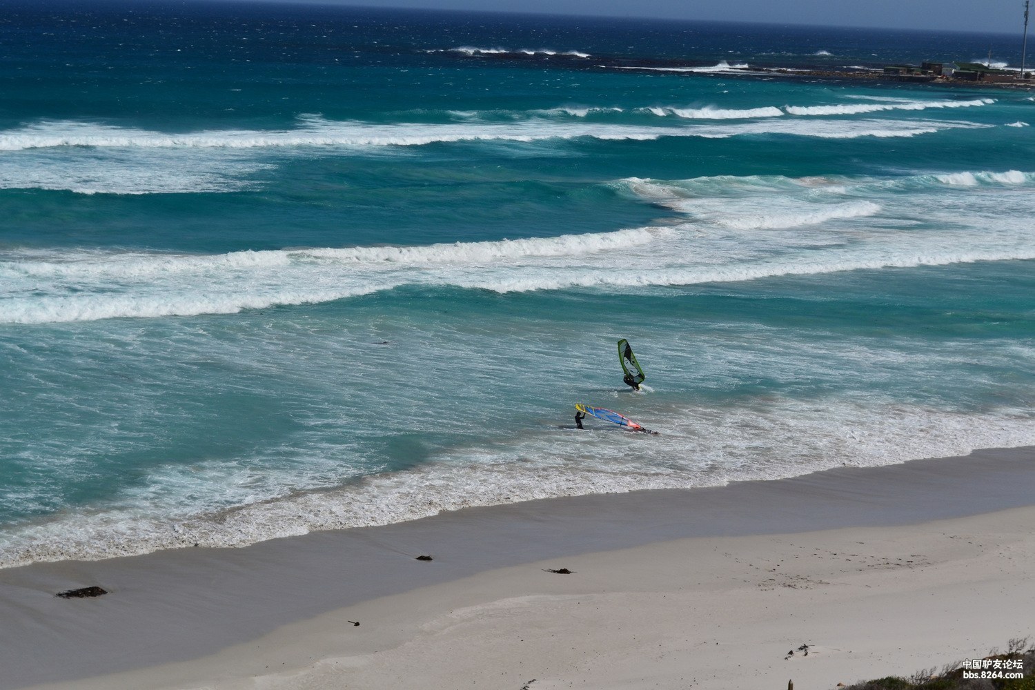 给每一条河每一座山取个温暖的名字   陌生人我也为你祝福   愿你有一