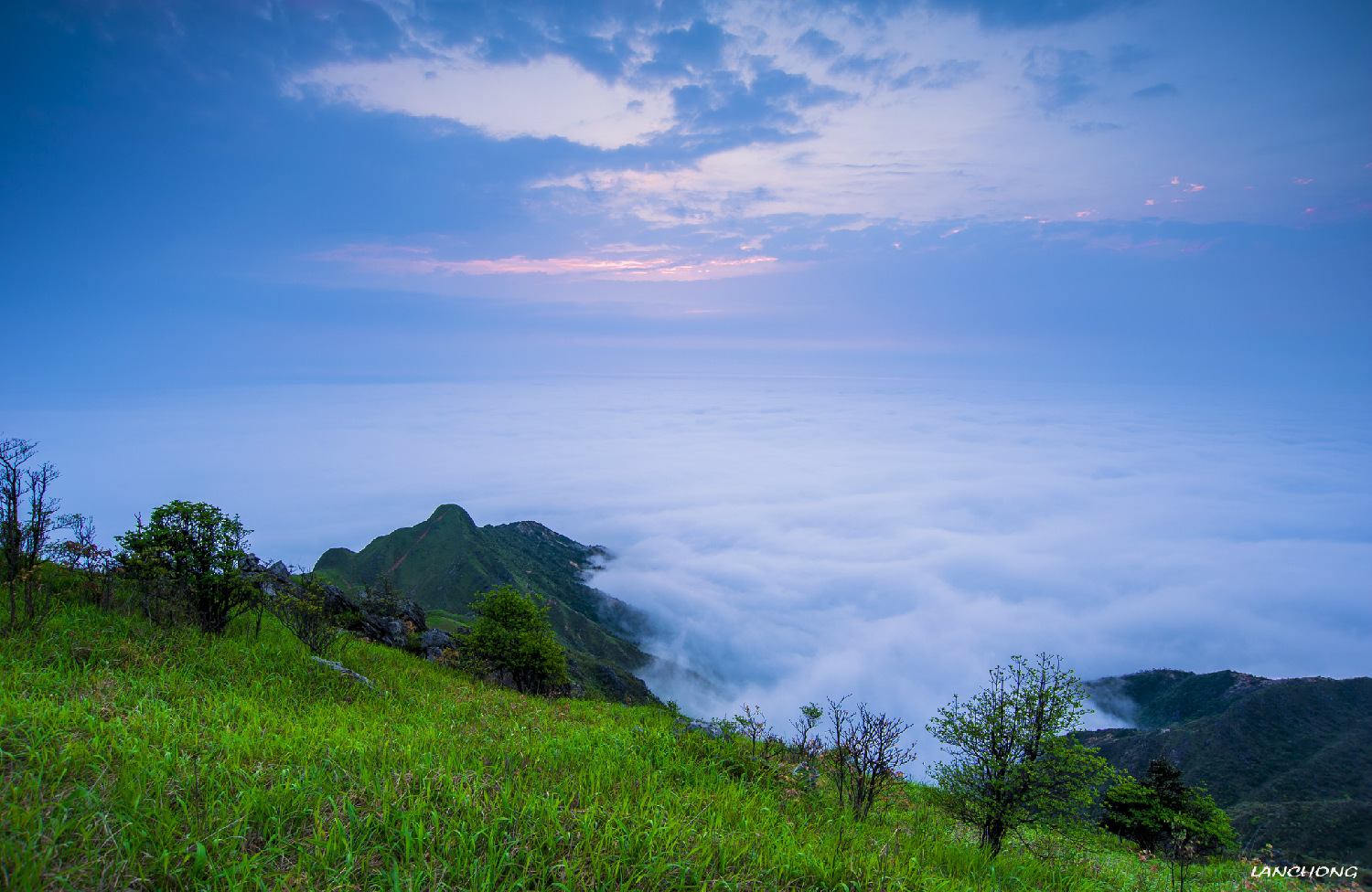 4月25日~27日风雨雷电~云海中穿越湖南资兴八面山
