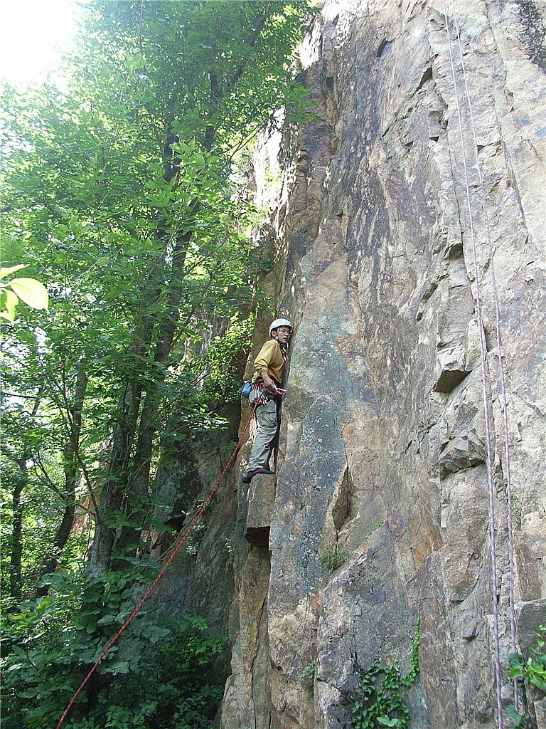 黑龙江岩典攀岩探险俱乐部9月5日帽儿山攀岩的pp