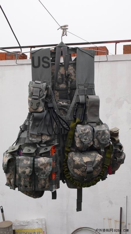 暴走的蜗牛美陆军acu色flc作战背心及背包